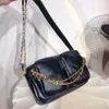 O charme infinito da máquina de bolsa de nobreza elegante tem um forte senso de moda e material de qualidade de couro macio