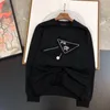 Erkek Hoodies Sweatshirts Tasarımcı P Tasarımcı Top Süvarisi Sonbahar ve Kış Yeni 22 R A Üçgen İşlemeli Moda Külot İnce Fit Yuvarlak Boyun