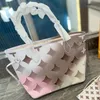 女性のLuxurys Designers Thtes Onthego Shoppingbags Top Quality Game on Handbag Gradient Shouder Crossbody Bag純粋な革のレディースハンドバッグ33cm