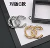 Brand Designer Letters Brooch Fashion Famous C Double Letter Brooches Crystal Pearl Charm Luxury Couples Individuality Rhinestone Suit Pin Jewelry Accessories