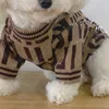 Ontwerper Zomer huisdierkleding Hondenkleding mode brief borduurwerk puppy huisdieren stoffen trui luxe klassieke ontwerpers kattenkleding bruin chothing 2203311wu