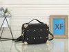 2022 Luxus-Crossbody-Designer-Taschen Luxuriöse Mini-13-cm-Mode-Schulter-Designer-Frauen-Handtaschen Leder-Clutch-Koffer-Typ-Reißverschluss-Crossbody-Tasche 4 Farben