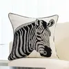 Lyxig chenille broderi zebra kudde fall nordisk designer svart vit geometri midje kudde täcker vardagsrum bastkudde kuddtäckning