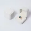 Cajas de regalo de joyería de terciopelo anillos de diseño cuadrado exhibición de casos de bodas de bandeja de pareja de paquetes de joyería para aretes de anillo envoltura de regalo para el año 3821 0804