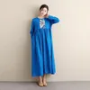 Vêtements ethniques Produits d'été Bleu Blanc Fleur Chinois Antique Robe Florale Col Rond Manches Longues Coton Lin Vintage Robe De Broderie