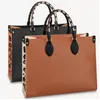 66 Designers Handbag Luxurys handbags High Quality Ladies Chain Shoulder Bag Patent Leather Diamond Luxurys Evening Bags Cross body Bag #559
