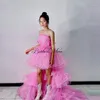 розовые таловые платья девушки