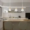 Hängslampor nordisk enkelhet ledde för matbord sovrum kök studierum el restaurang vardagsrum kaffeshall inomhus liggande ljusant