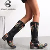 Bonjomarisa 최고 품질의 브랜드 디자인 뾰족한 발가락 꽃 자수 y heel Mid 송아지 서부 빈티지 라이딩 부츠 220720