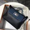 Designer Luxury Handbag Mini Tote 21cm Helt handgjorda kvalitet Evercolor Leather Deep Blue Black Cream Color Passale Pris Snabb leverans