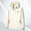 남자 재킷 남성 스웨터 스웨터 디자이너 윈드 브레이커 방탄 재킷 스웨터 프린팅 남자 코트 셔츠 품질 라운드 긴 글자 슬리브 자수 프라드