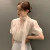 Blusas de mujer Camisas Coreano Verano Elegancia Con cuello en V Streamer Plisado Camisa de manga abullonada suelta Botón cubierto Camisas casuales de color sólidoWome