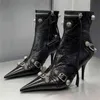 Nya kvinnor Slim High Heel Metal Buckle Chain Luxury Shoes Mode Bekväm pekad tå Ankelstövlar Stiletto Party Short 220815