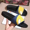 Designer Men Women Sandalen met correcte bloemkist stofzak schoenen slangenprint glijbaan zomer brede platte slipper luxe gladiator echte cover