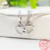 Nytt populärt 100% 925 Sterling Silver Gorgeous Sisters Heart Split Pendant Charm Fit Pandora Silver Armband Diy Jewelry Gift Making