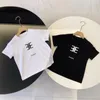 Çocuklar Aile Eşleştirme Kıyafetler Moda T Gömlek Erkek Bayan Yaz Baskılı Tees Üstler Ebeveyn-çocuk Giysileri Nefes T-Shirt 18 Stilleri