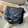Bolsos de noche V-Line Crossbody Bolse para mujeres 2022 Sac de moda Un bolso y carteras de hombro femeninos principales con mango