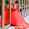 2022 Red Lace Flower Girl -jurken voor bruiloft juweel nek lange met handgemaakte bloemen baljurk peuter optochtjurken tule vloer lengte kinderen verjaardagsjurk