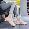 Kvinnors plattform sneakers andningsbara mesh snörning av casual kvinnliga skor Vitgul koreansk mode sommar 220812