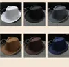 Jazz Hat Panamanian Top Hats Bomull Linne British Sun Hat för män Kvinnor Sommar Trilby Fedora Caps Panama Beach Street Cap Stingy Brim Dekorativ 39 Färg BC7939