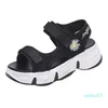 İlkbahar ve Yaz Kadın Ayakkabıları Kadın Sandalet Spor Tarzı Tek Taraflı Açık Ayak To Sihirli Sticker Sandalet