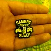 Pins Broschen SLEEP GAME Emaille Pin Gamepad Controller Video Player Teen Jungen Hut Hemd Metall Abzeichen Geschenk für Geeks-n-GamersPins