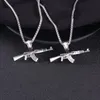 Collares colgantes 47 Collar de pistola Personalidad Hip Hop Rock Silver Street Suéter para hombres y mujeres Joyería de cadena Pareja RegaloColgante