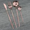 Dijkartikelen Sets 4-delige Koreaanse zwarte bestek Set Shiny Mirror 304 Roestvrijstalen mes Vork Lepel Theelspoon Flatspoon Zilverwerk setdinnerwar