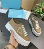 2022 Designer Women Nylon Casual Shoes Gabardine Classic Canvas Sneakers Brand Wheel Lady Stylist Trainers Fashion Platform Solid Höjd Storlek 35-41 3697411