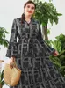 Robes grande taille robe à manches longues femmes été Stand col en V rétro Plaid impression Vintage noir taille haute Maxi robesplus