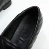 디자이너 -2022 새로운 여성 패션 신발 이불 가죽 슬리퍼 Lingge 자수 Lingge 신발 35-39