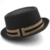 Breite Krempe Hüte Männer Frauen Klassische Stroh Pork Pie Fedora Sonnenhüte Trilby Caps Sommer Boater Strand Outdoor Reise Party Größe US 7 1/4 UK L Sco