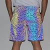 Pantaloncini da uomo Uomo Estate Striscia colorata riflettente Hip Hop Strada Pantaloni corti casual Uomo Discoteca Costume di scena Elastico in vita BermudaUomo