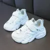 Nouvelles chaussures d'enfants de printemps pour filles chaussures de sport mode chaussures de bébé respirantes