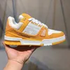 Chaussures de créateurs de luxe de haute qualité pour hommes Chaussures décontractées Baskets en cuir de veau jaune et blanc fluorescent ADASDAWD