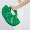Kvällspåsar mode ruched stora tygväska designer varumärken kvinnor handväskor lyxiga spft pu läder dam hand hög kvalitet grön handväska 2022 220428