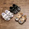 Chaussures pour bébé Bowknot Grid Antislip Soft Sole First Walkers Toddler Infant Kids Chaussures 018M9376533