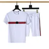 メンズトラックスーツツーピース半袖と縞模様の刺繍ファッションスタイル春夏の通気性スポーツスーツTシャツセット