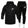 Nya Luxury Tracksuit Män Hoodie And Sweatpants Två Pieces Set Brand Logo Sweatshirt Jogging Cotton Sportswear Student Outfit