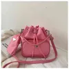 Outlet nuovo zaino in tela di nylon con spalla e schienale con borsa a secchiello personalità alla moda semplice piccola Sale_LCXF