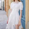 HOUZHOU Damen Weißes Kleid Herbst Elegant Vintage Kawaii Puffärmel Midikleid Quadratischer Kragen Bandage Sommerkleid Goth Outfits 220406