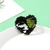 Sweet Love Bride Emamel Pin Heartshaped Badge Movie Frankenstein Fan Collection Gift Personlighet Par Juvelery1006193