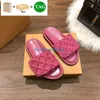 Nieuwe 23ss Luxe Heren Dames Slipper Designer Sandaal Zwembad Kussen Modemerk Comfort Reliëf Muilezels Sandalen Vrouwen Schoenen Zwart Koper Slides