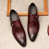 Sapatos de vestido de estilo italiano para homens para homens genuínos escorregamento de couro em negócios de casamento pontado de ponta -do -pé preto oxford 220808