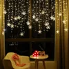 Płatki śniegu LED światła łańcuchowe Miga światła Zasłona Światła Wodoodporna Partia Wakacyjna Podłączalna Wave Fairy Light Christmas Decor 220408