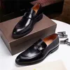 2022 24 Style Mocassin Mens Designer Loafers Shoes Classic Slip-On Luxurys Vintage Business Metal Button Leather Brand Oxfords Dress Casual Shoe For Men Storlek 6.5-11