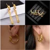 Joyería de diseño Oreja de acero de titanio Huggie 18K chapado en oro brillante pendiente sin desvanecimiento aro Pendientes antialérgicos para mujer punk e230n