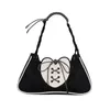 HBP Black Fashion Retro Ladies Sweamd Bag 2022 Французская темперамент сердца подмышечная сумочка сумки