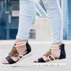 Sandaler kvinnor leopard tryck sommar plus size cross rand platt med skor kvinna avslappnad dragkedja gladiator sandalias mujersandals