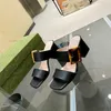 デザイナーサンダル女性スリッパプラットフォームスライド 7 センチメートル厚いヒールスライダーファッションサンダル夏の女性の靴本革刺繍ボックス